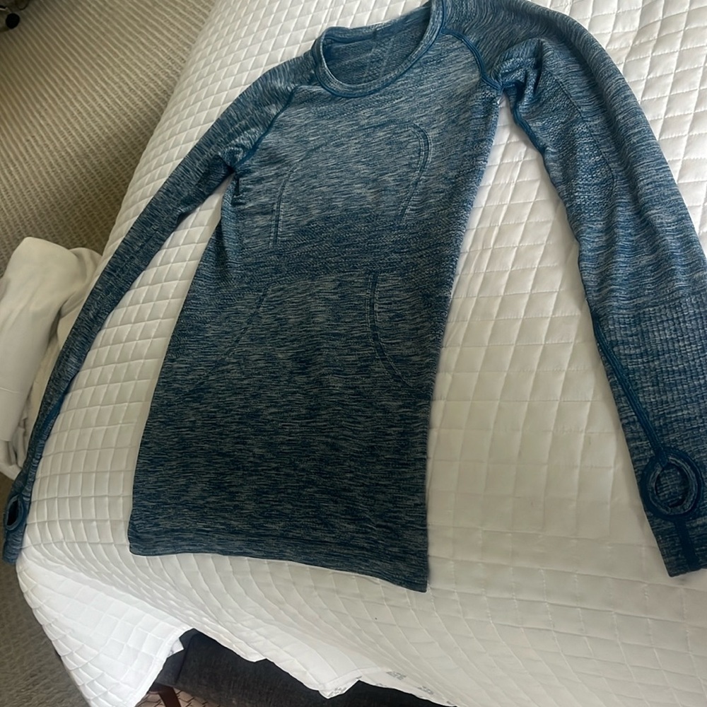 Lululemon swiftly tech long sleeve